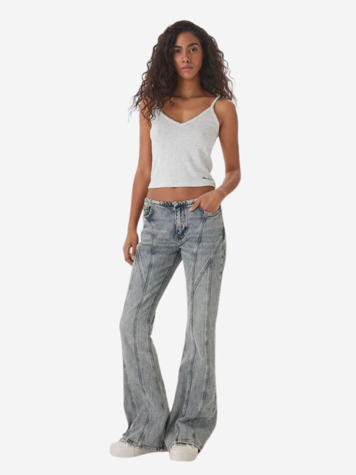 GJ-W6GPB5KG372 - Top - guess