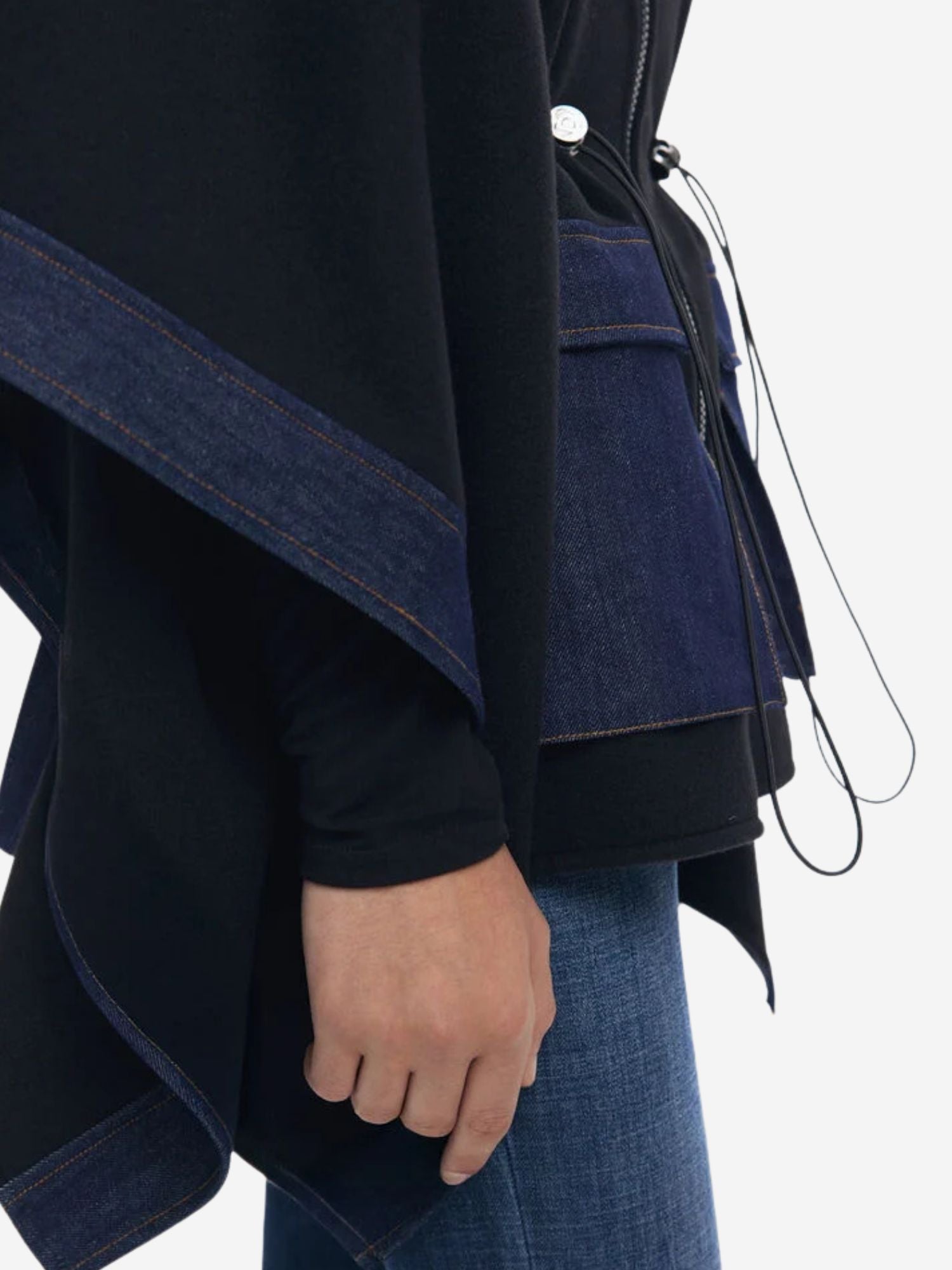 25WAIA15 - Poncho - DESIGUAL