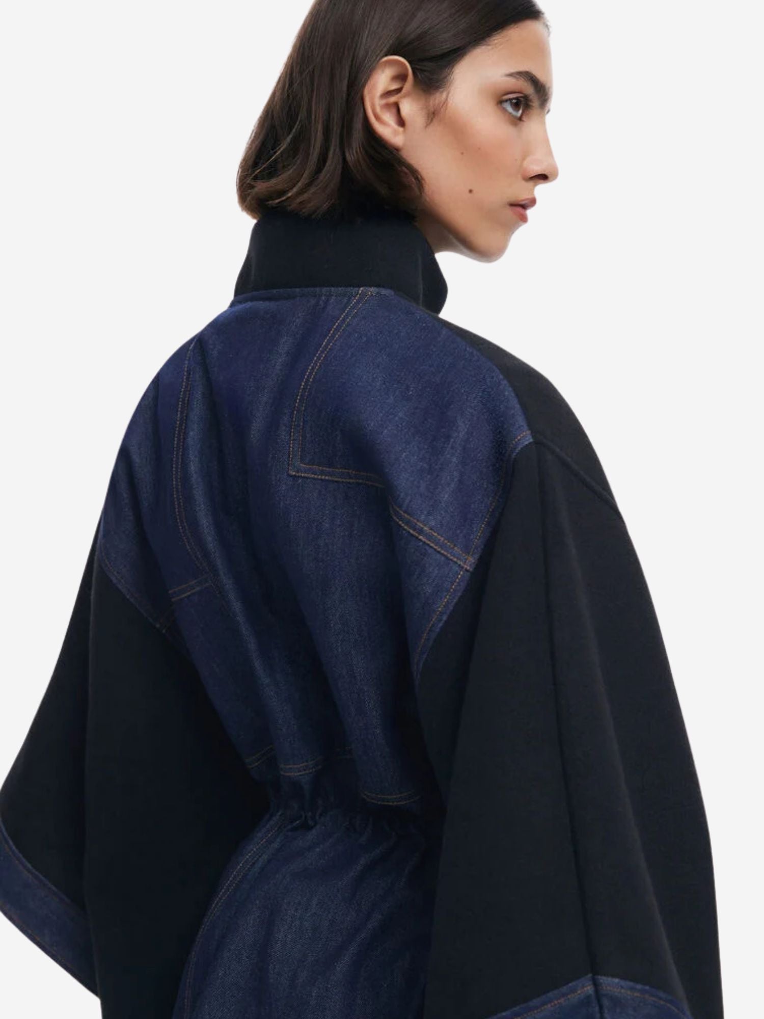 25WAIA15 - Poncho - DESIGUAL