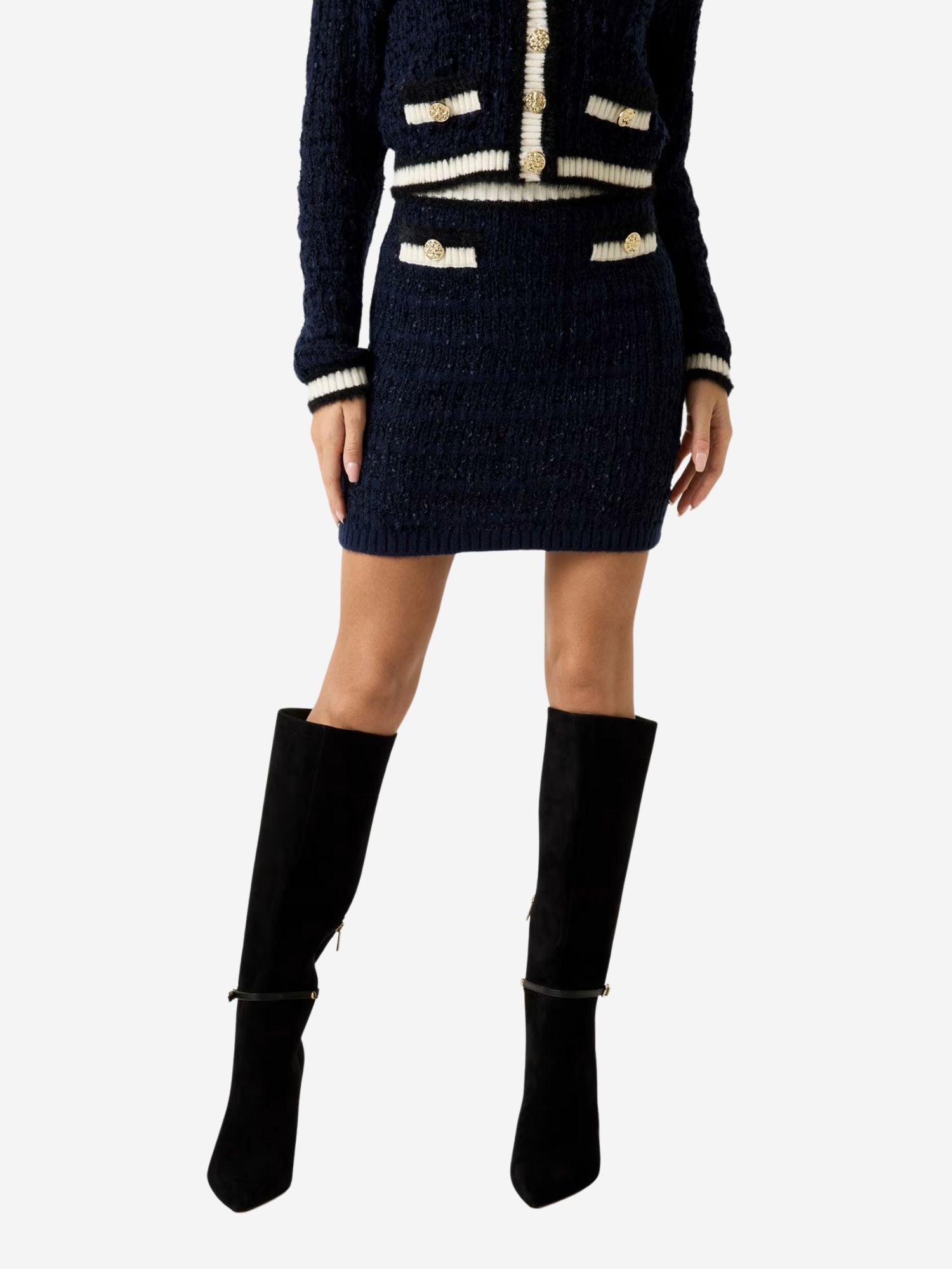 W5BD1XZ4090 - Gonna - guess