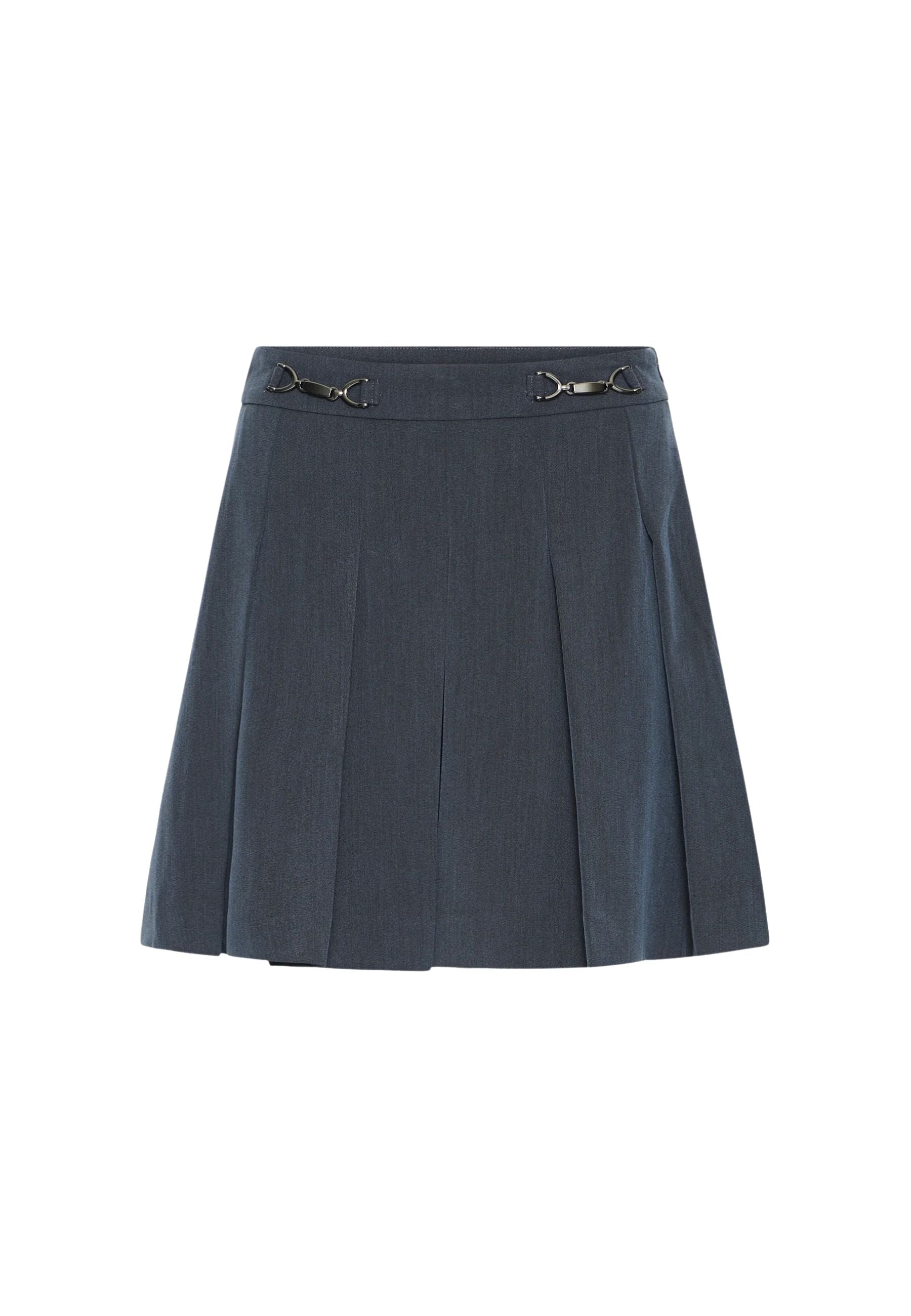 20818129 - Gonna - B.young