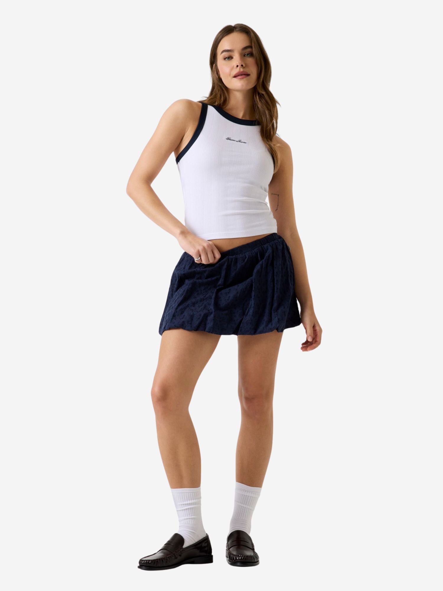 GJ-W6GPZ8KF641 - Top - guess
