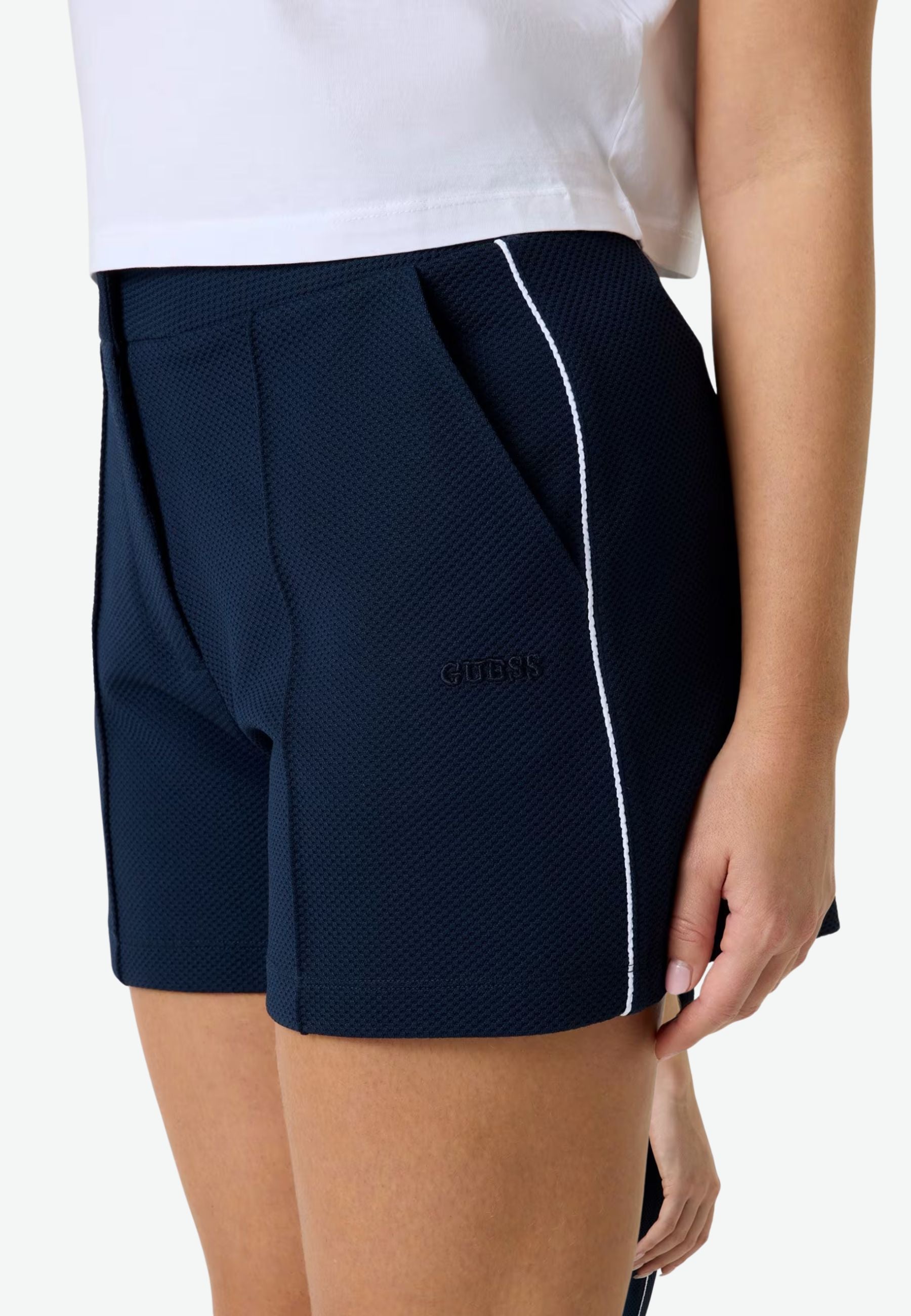 V6GD01K2927 - Shorts - guess
